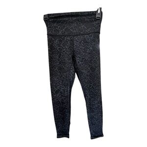 Lululemon black with gray graphic women’s size 2